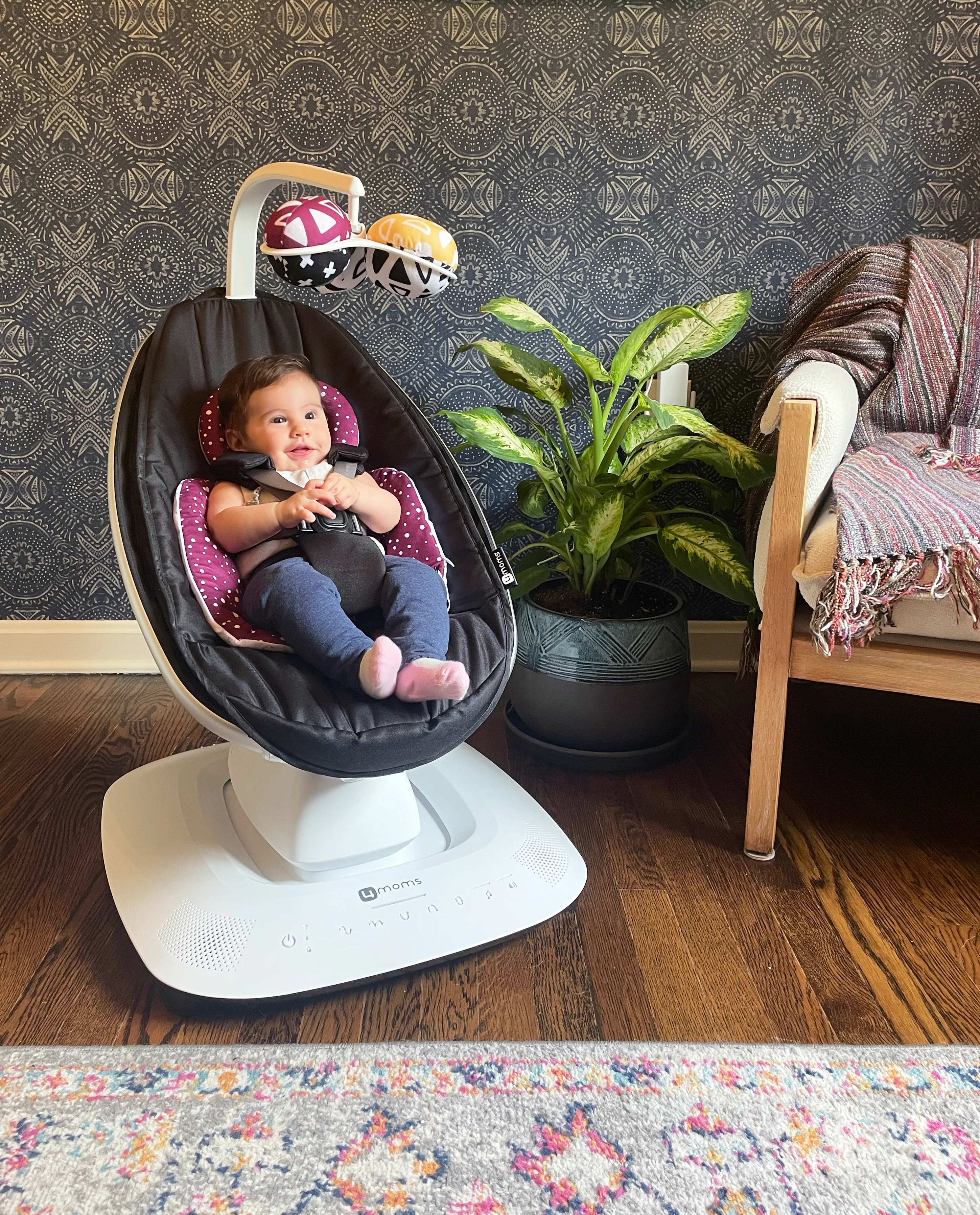 4Moms - Mamaroo 5.0 Multi Function Swing