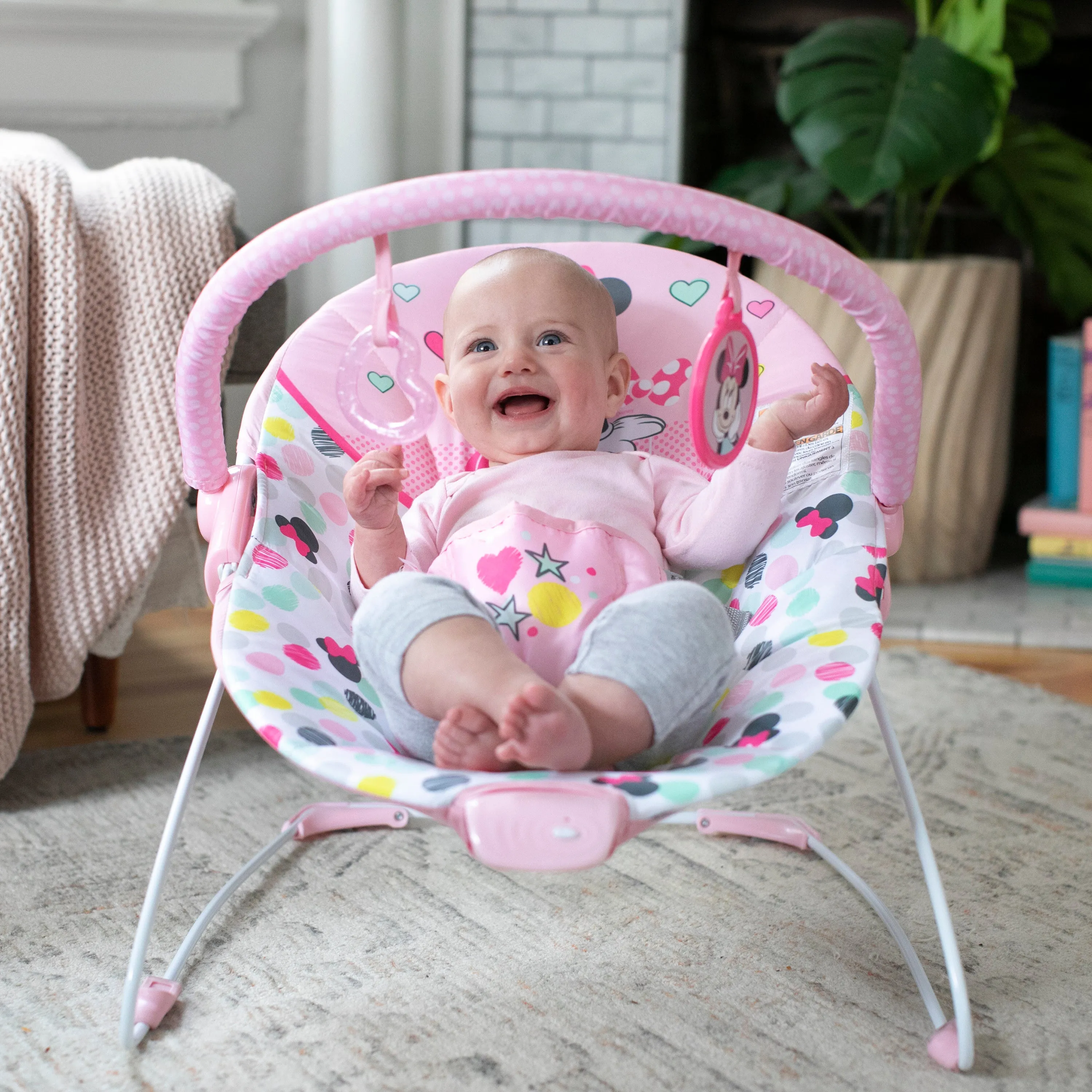 Bright Starts Disney Baby Minnie Mouse Vibrating Baby Bouncer, Spotty Dotty