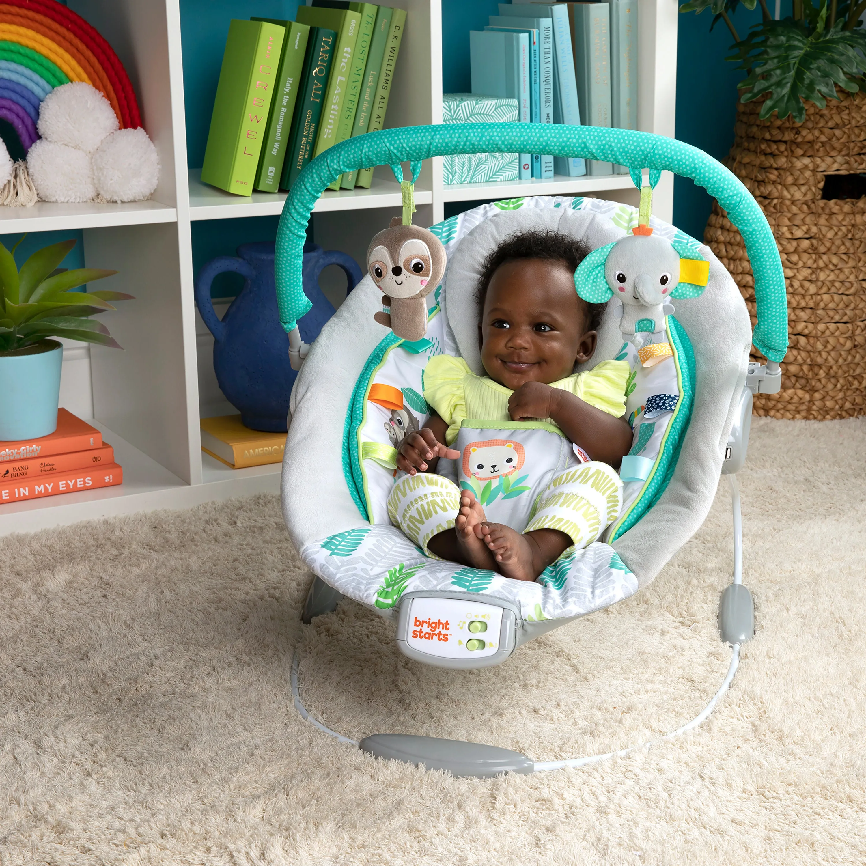 Bright Starts Jungle Vines Comfy Baby Bouncer with Vibrating Infant Seat & Taggies