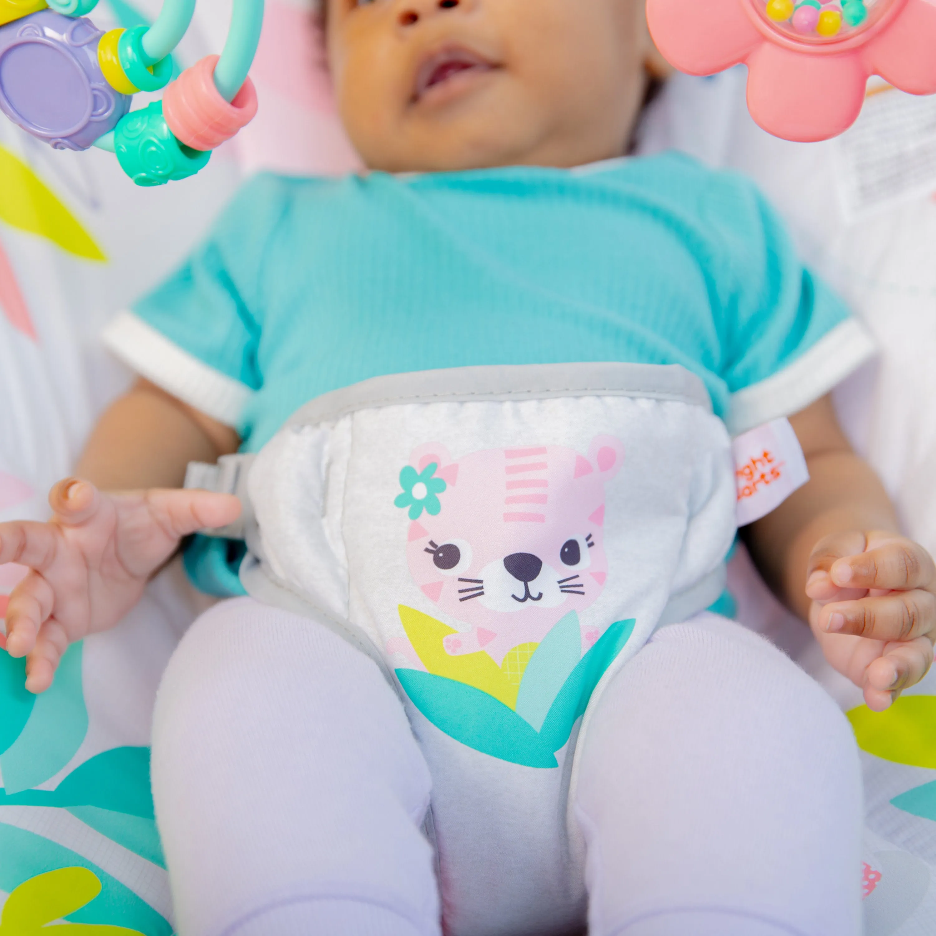 Bright Starts Rainforest Vibes Vibrating Bouncer with Toy Bar