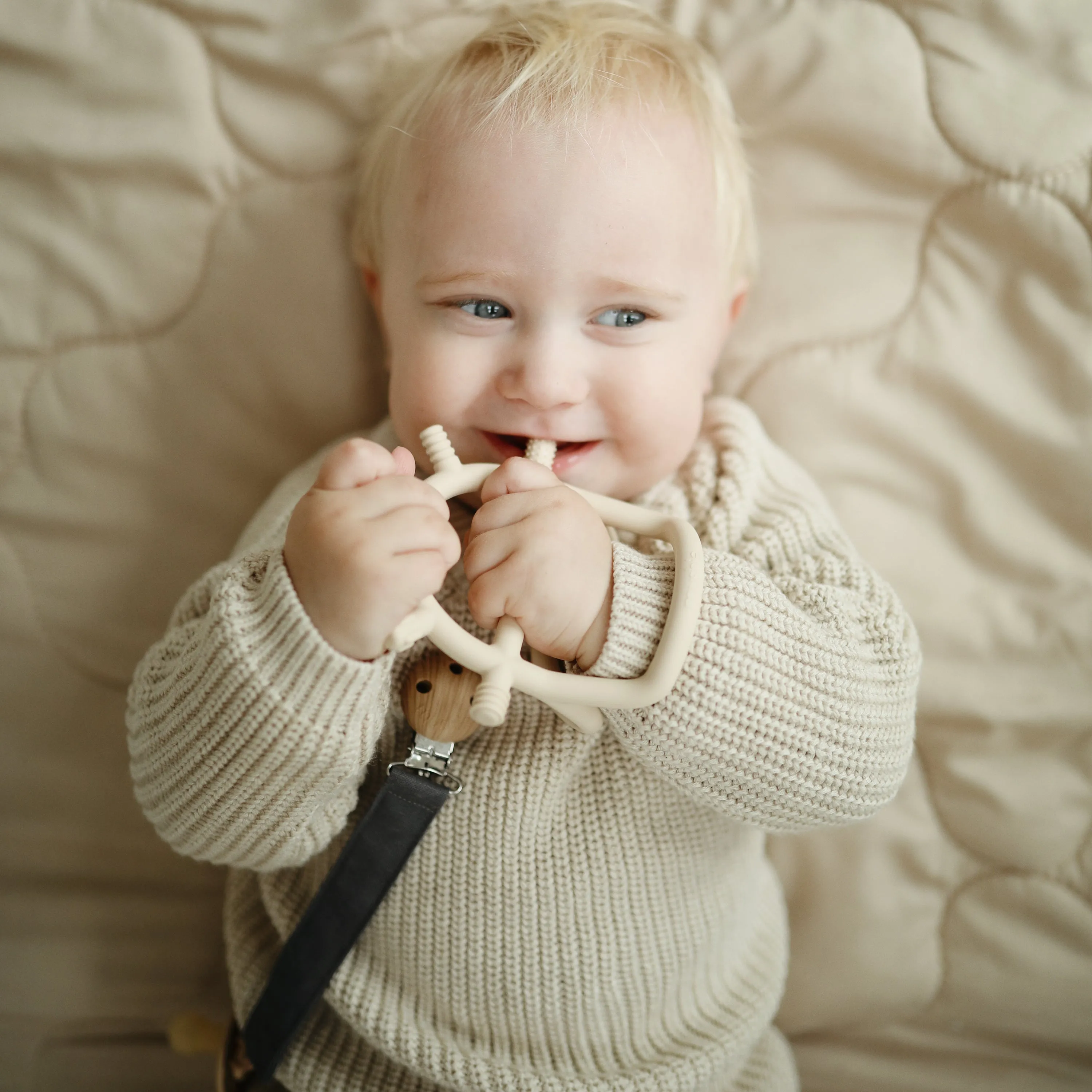 Linen Pacifier Clip 2-pack