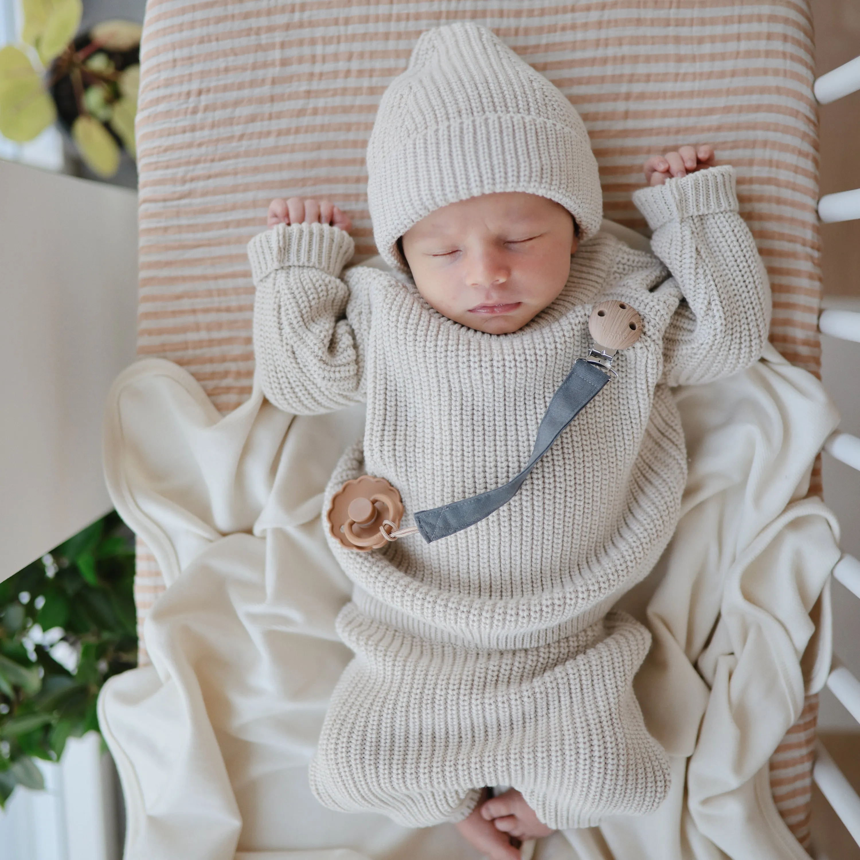 Linen Pacifier Clip 2-pack