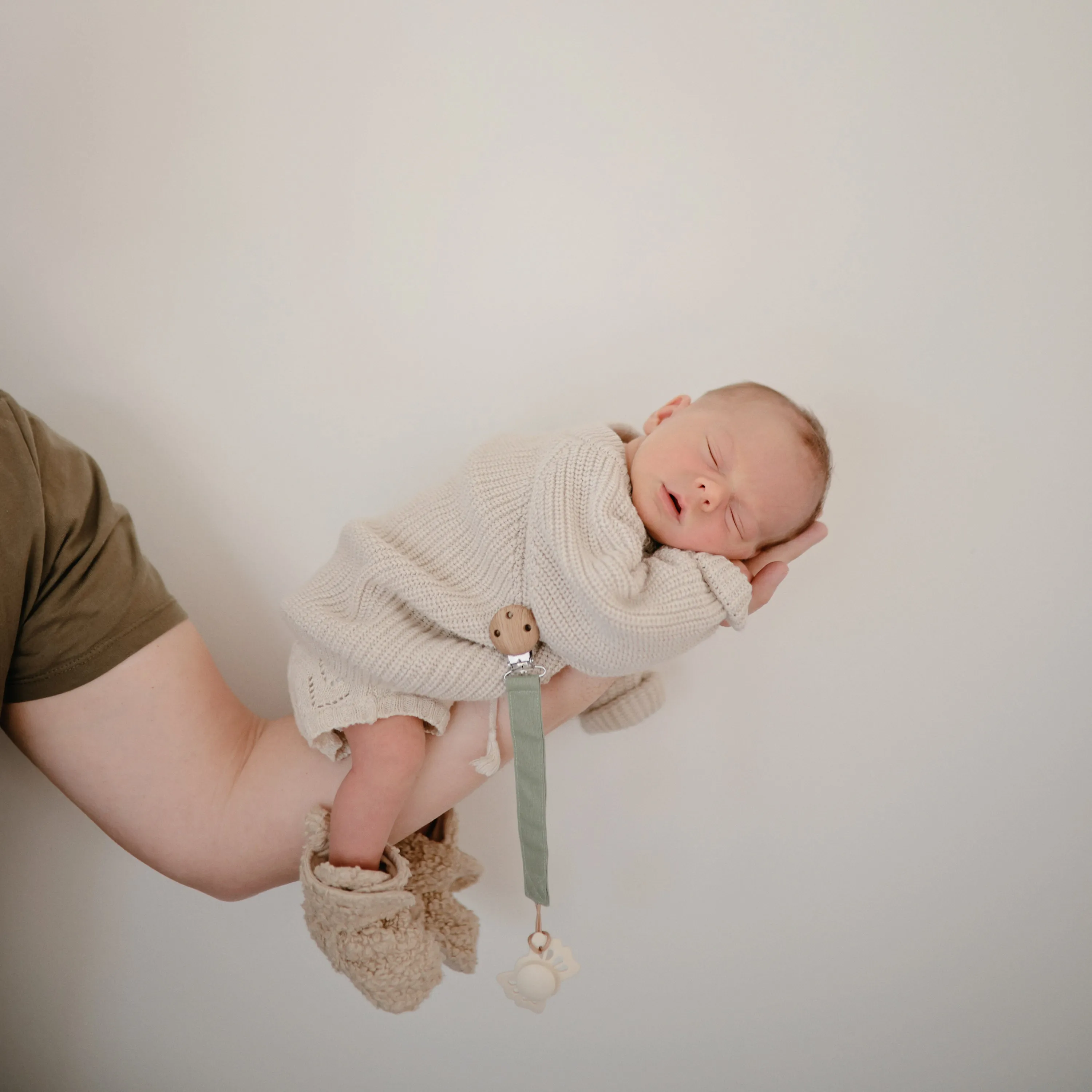 Linen Pacifier Clip 2-pack