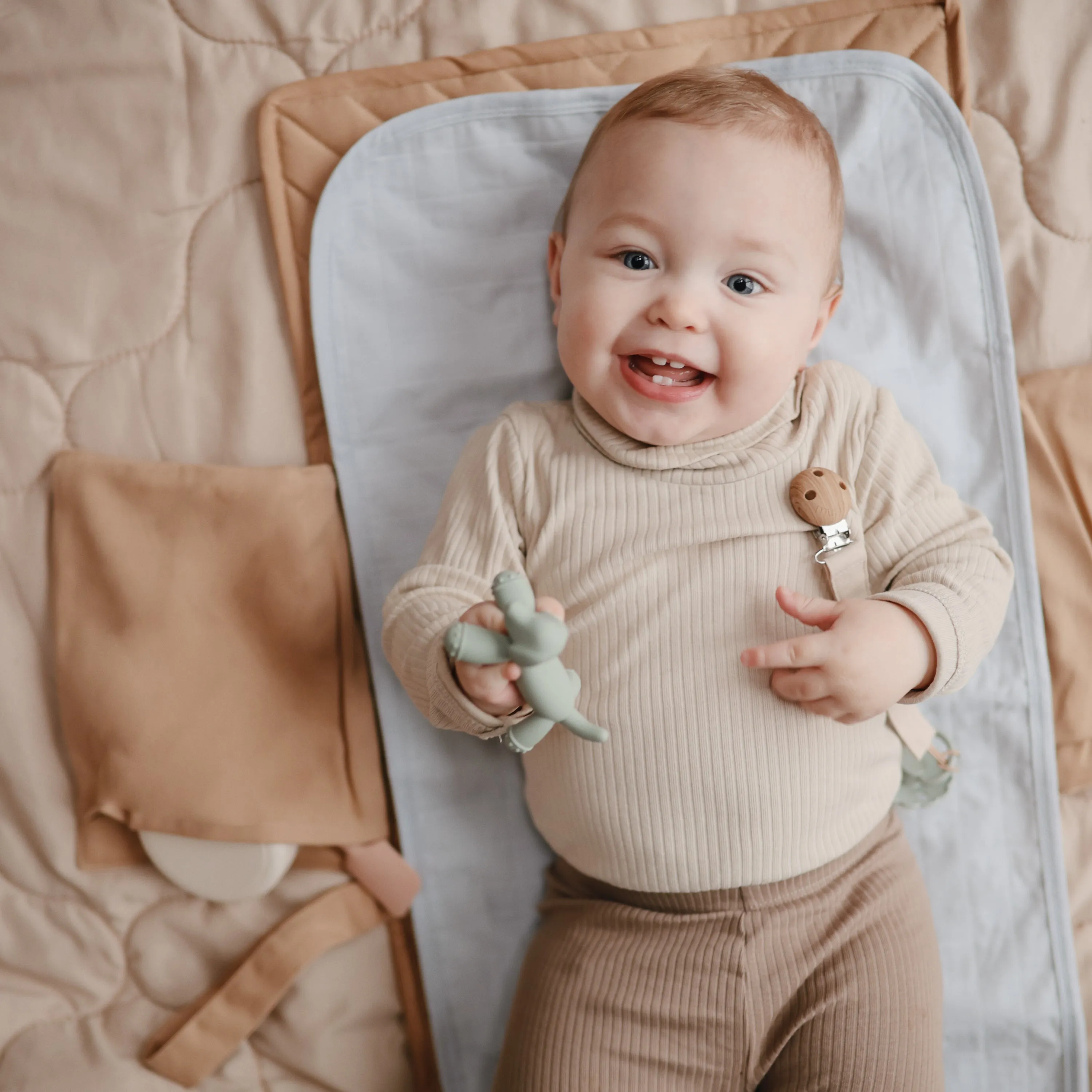 Linen Pacifier Clip 2-pack