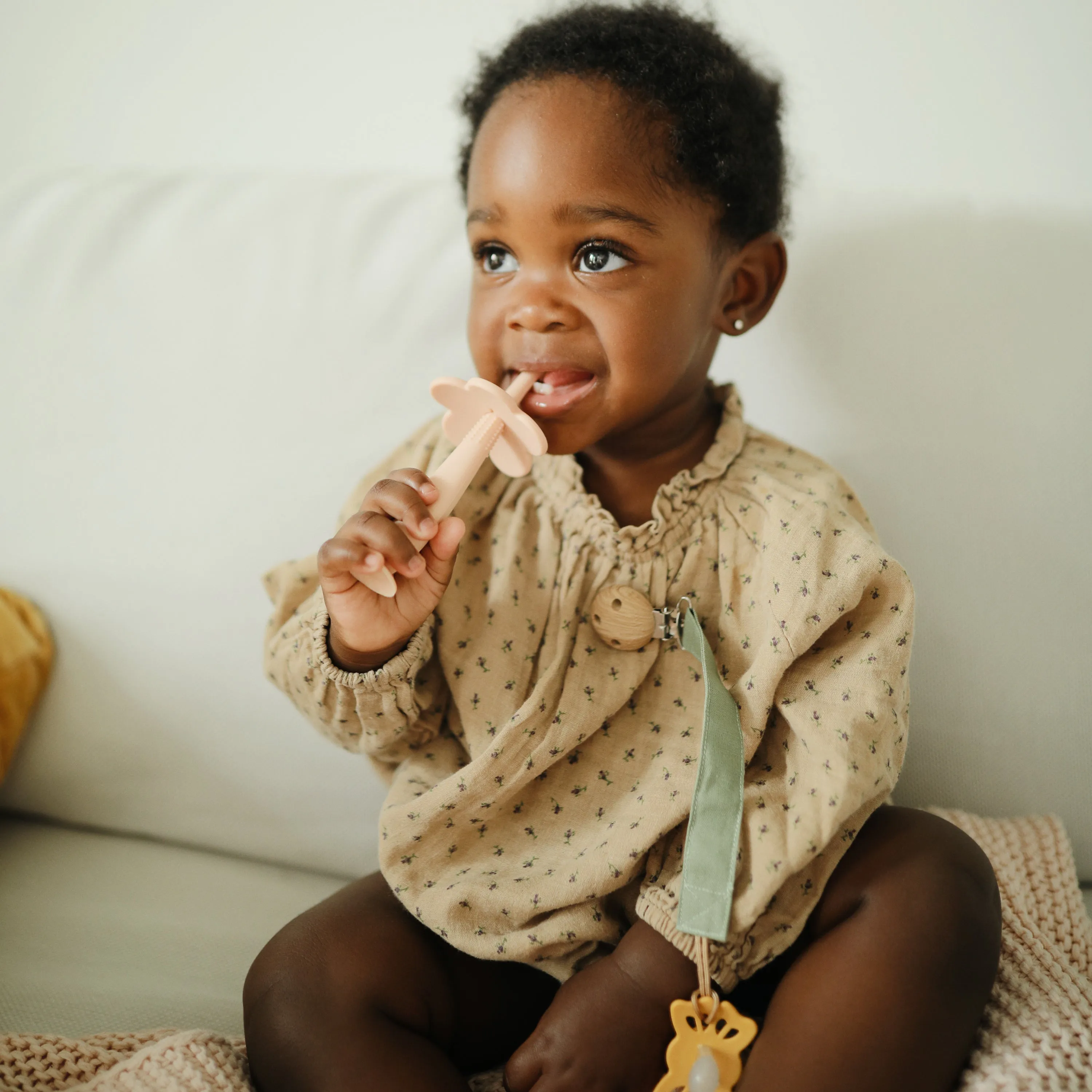 Linen Pacifier Clip 2-pack