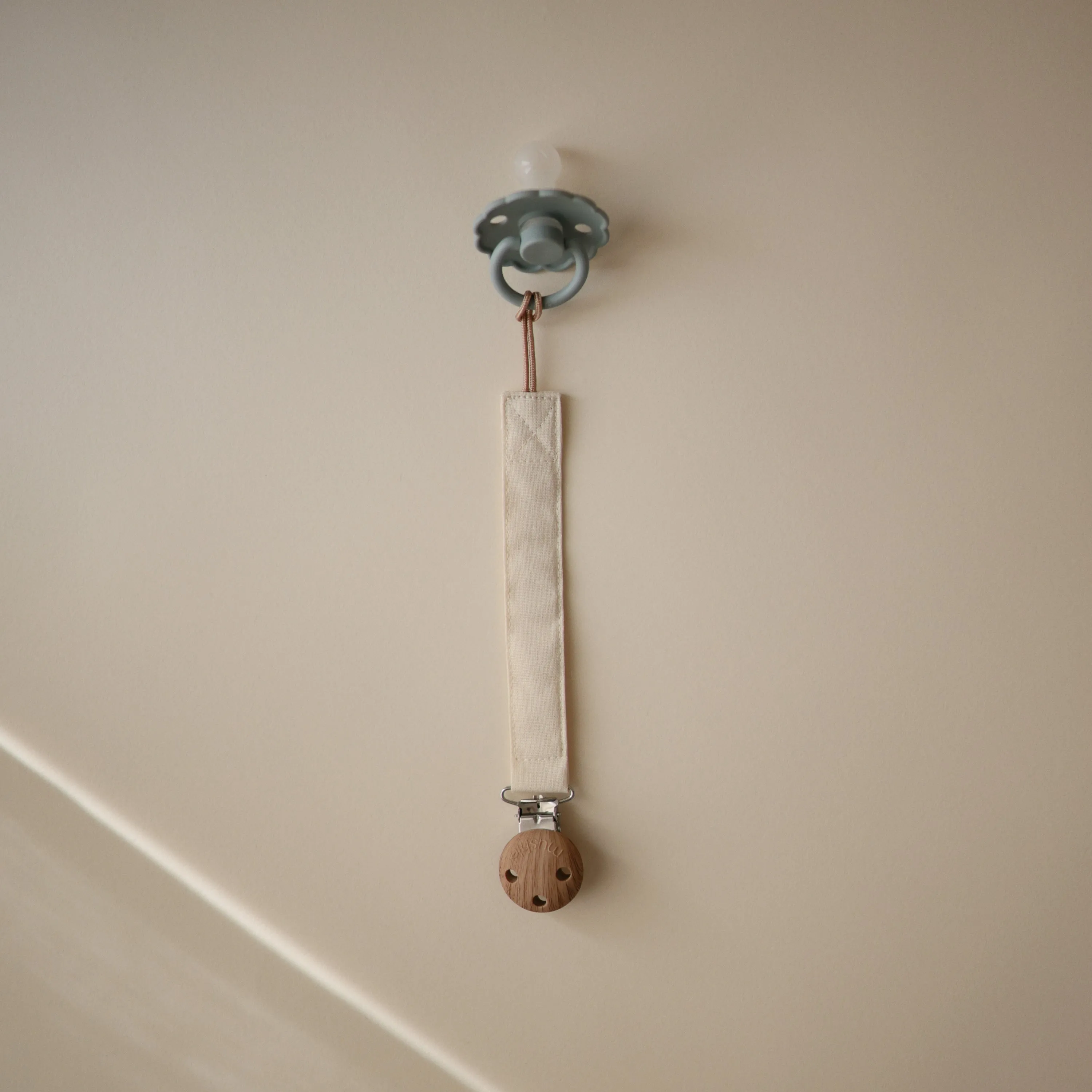 Linen Pacifier Clip 2-pack