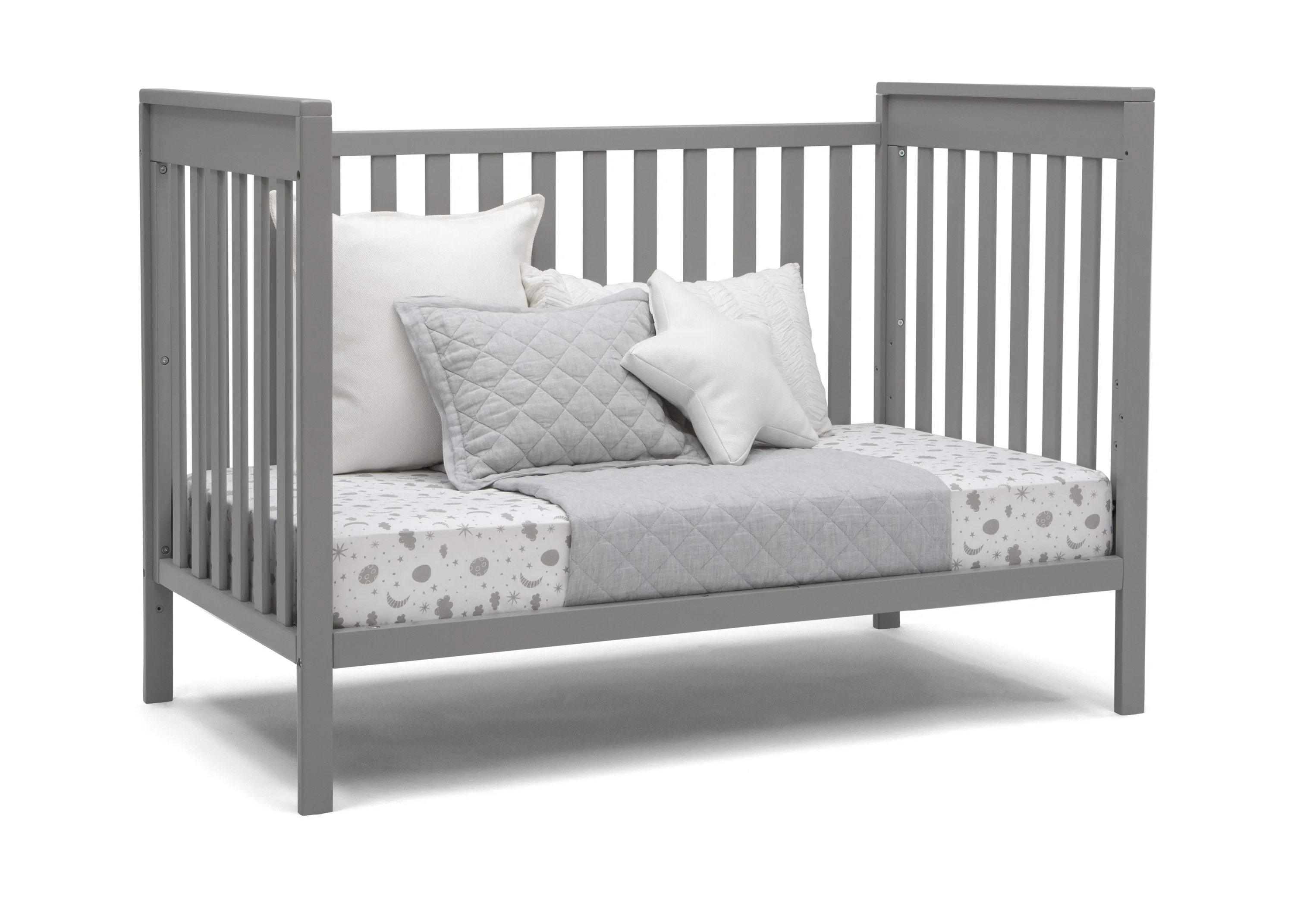 Mercer 6-in-1 Convertible Crib