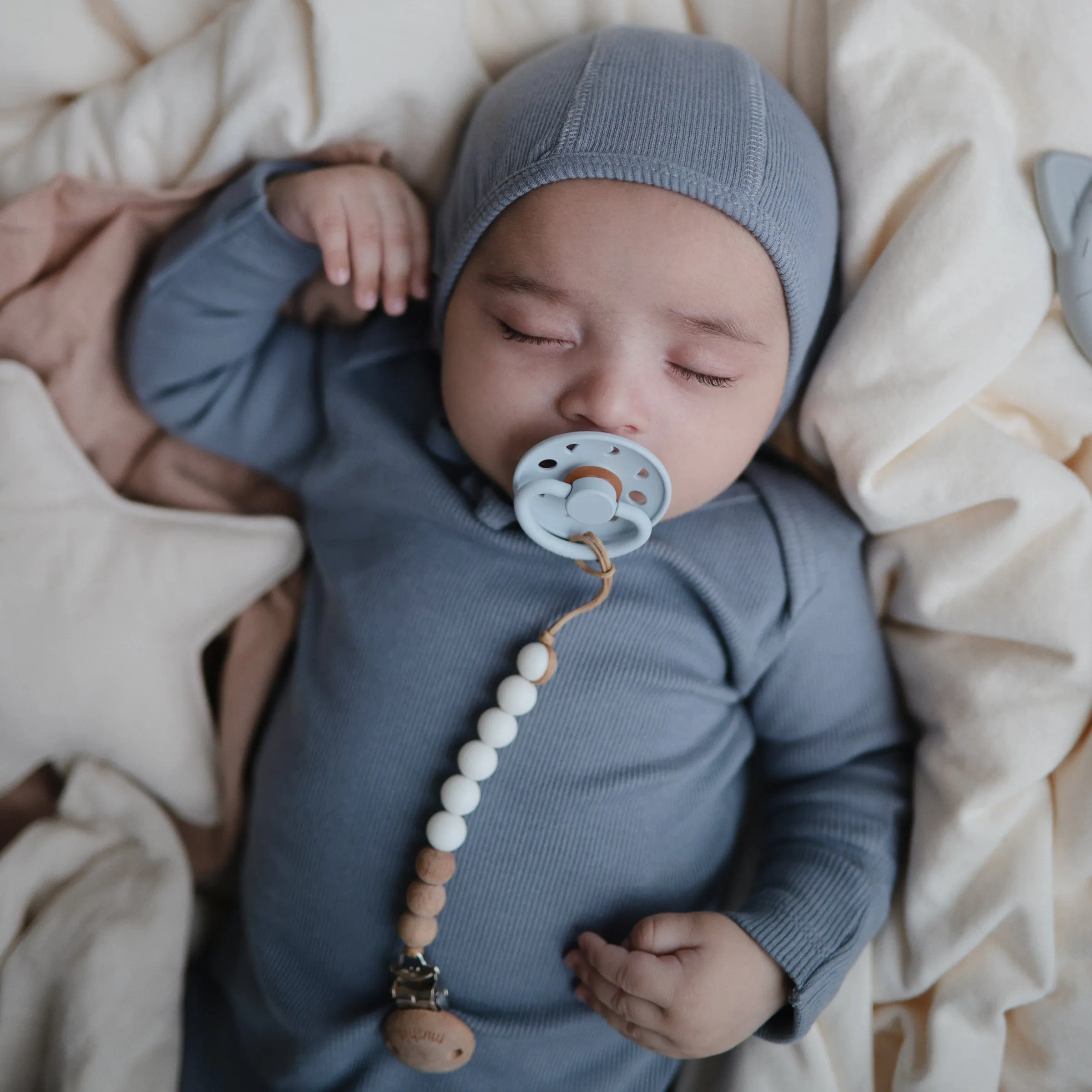 Pacifier Clip | Eva (White)