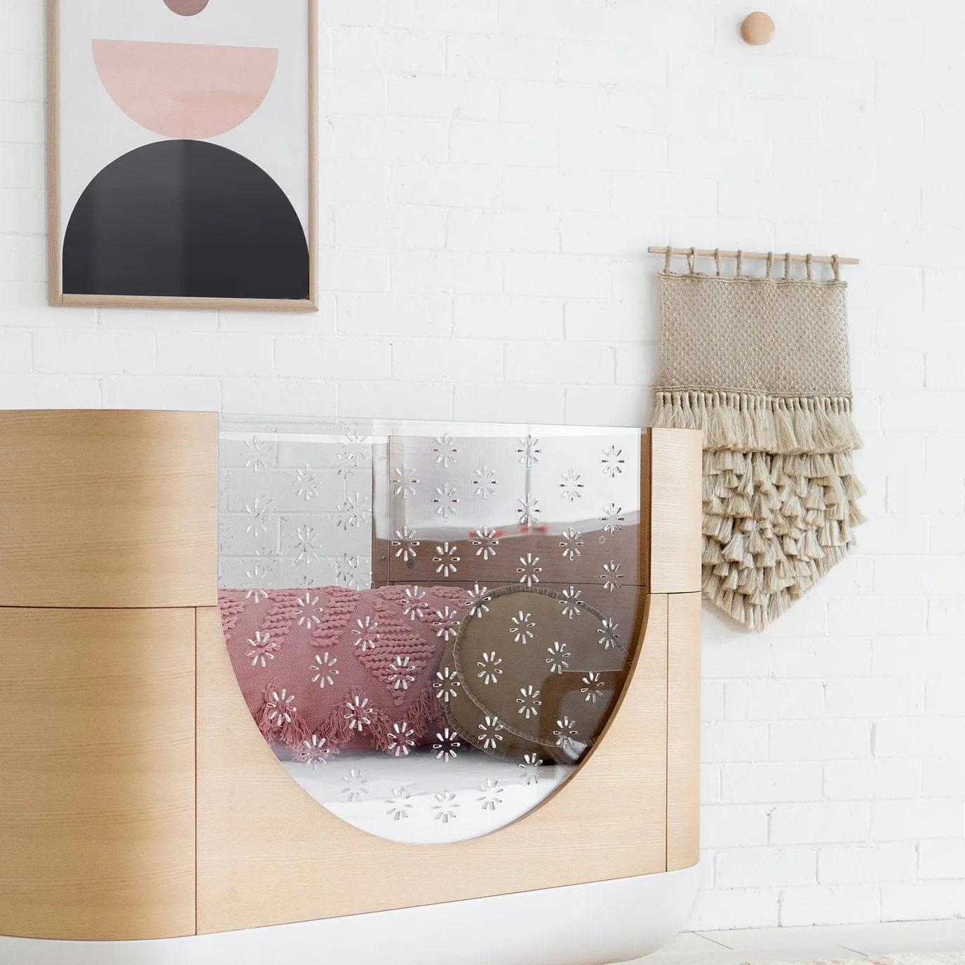 Ubabub Pod Crib with Mattress & Conversion Kit